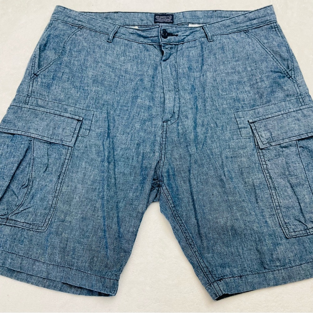 LEVIS Blue Linen Cotton Blend Large Cargo Pocket Flat Front Denim Shorts Mens 38